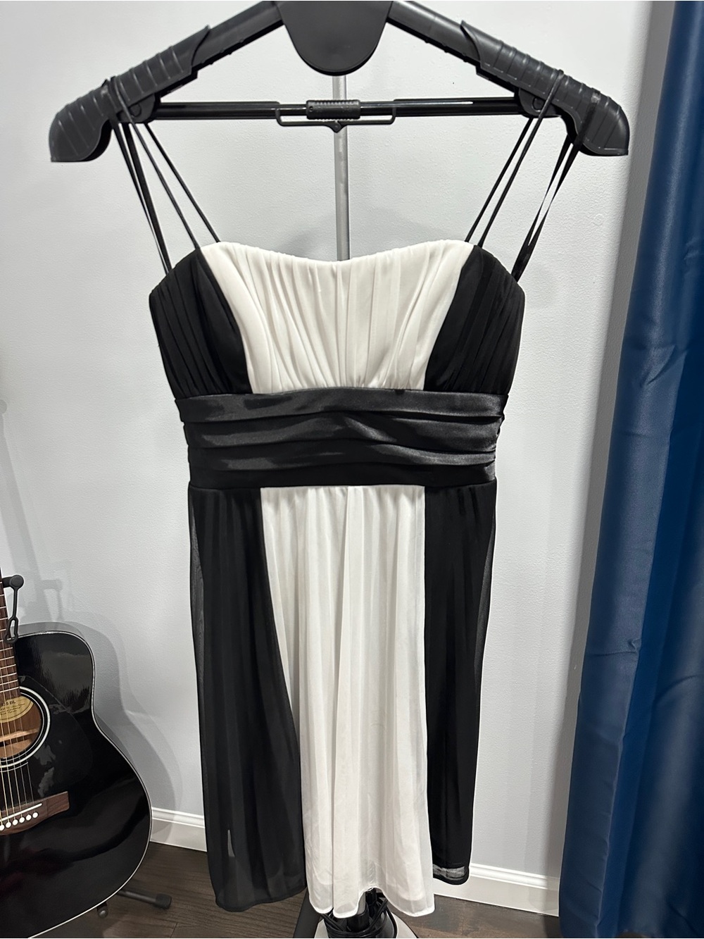dressbarn Black and White Strappy Empire Waist Mini Dress